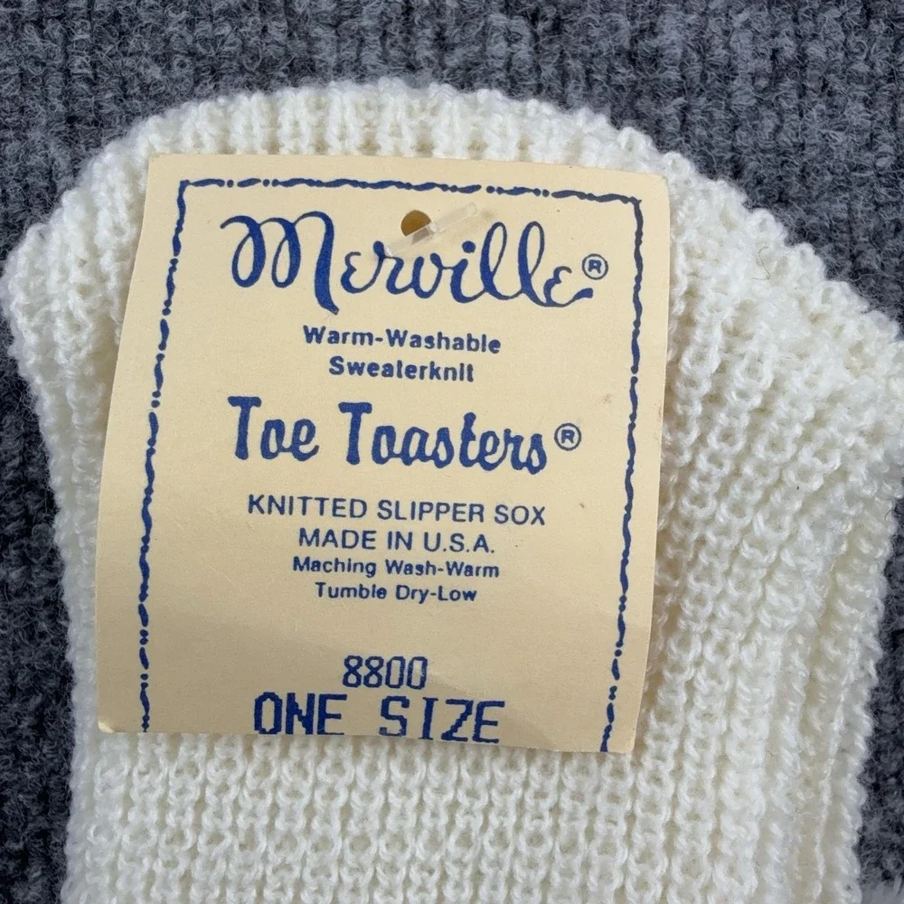 Merville Slipper Socks Womens One Size White Toe Toasters Knit Pom Pom Thermal